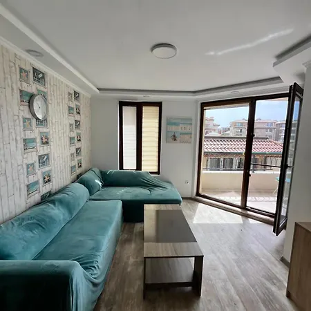 Private In Bbr, Sarafovo Apartment *